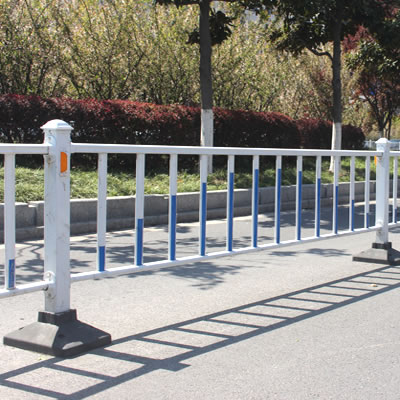 梅花管護(hù)欄